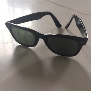 Old school ray ban sun glasses